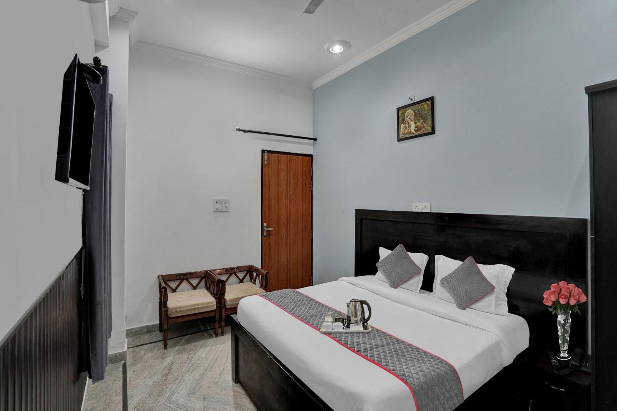 Hotel Collection O Samira Residency Near Botanic Garden Of Indian Republic à Noida Extérieur photo